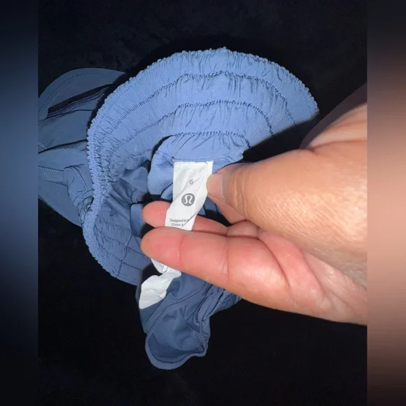 Lululemon hotty hot shorts size 6 high rise 4” inseam - Picture 6 of 8